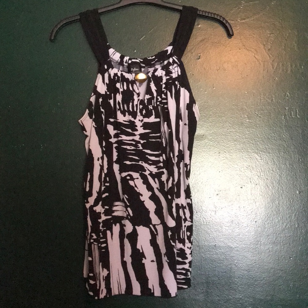 Work shirt perfect with a pencil skirt or slacks